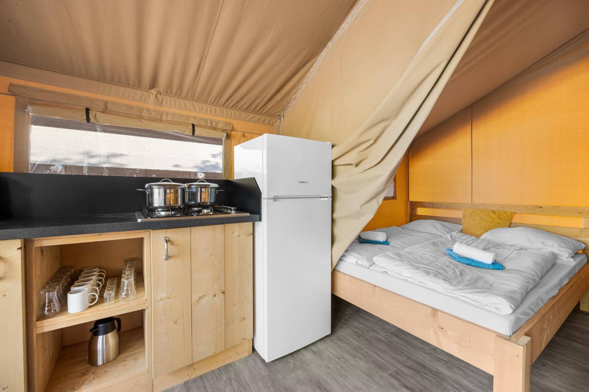 Easyatent Safari Tent Lanterna Červar-Porat Værelse billede